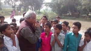 Dr. Rajeshwar Mishra interacting with the students